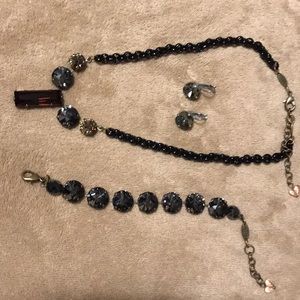 Sabika necklace, bracelet and earrings